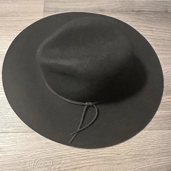 Phenix Black Wool Hat with Leather Trim - Adjustable - Picture 1 of 8